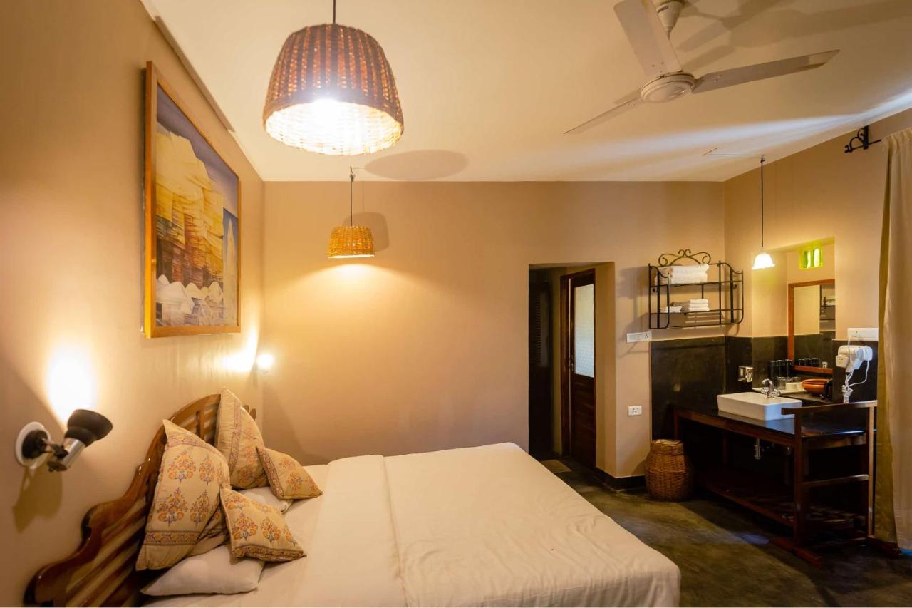 Fiesta Beach Resort Baga Luaran gambar