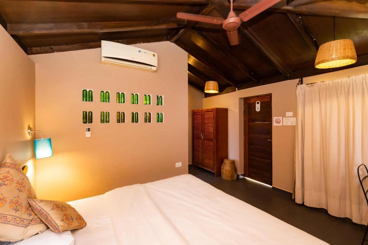 Fiesta Beach Resort Baga Luaran gambar