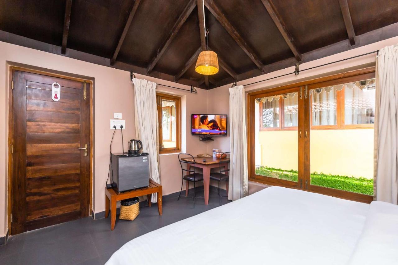 Fiesta Beach Resort Baga Luaran gambar