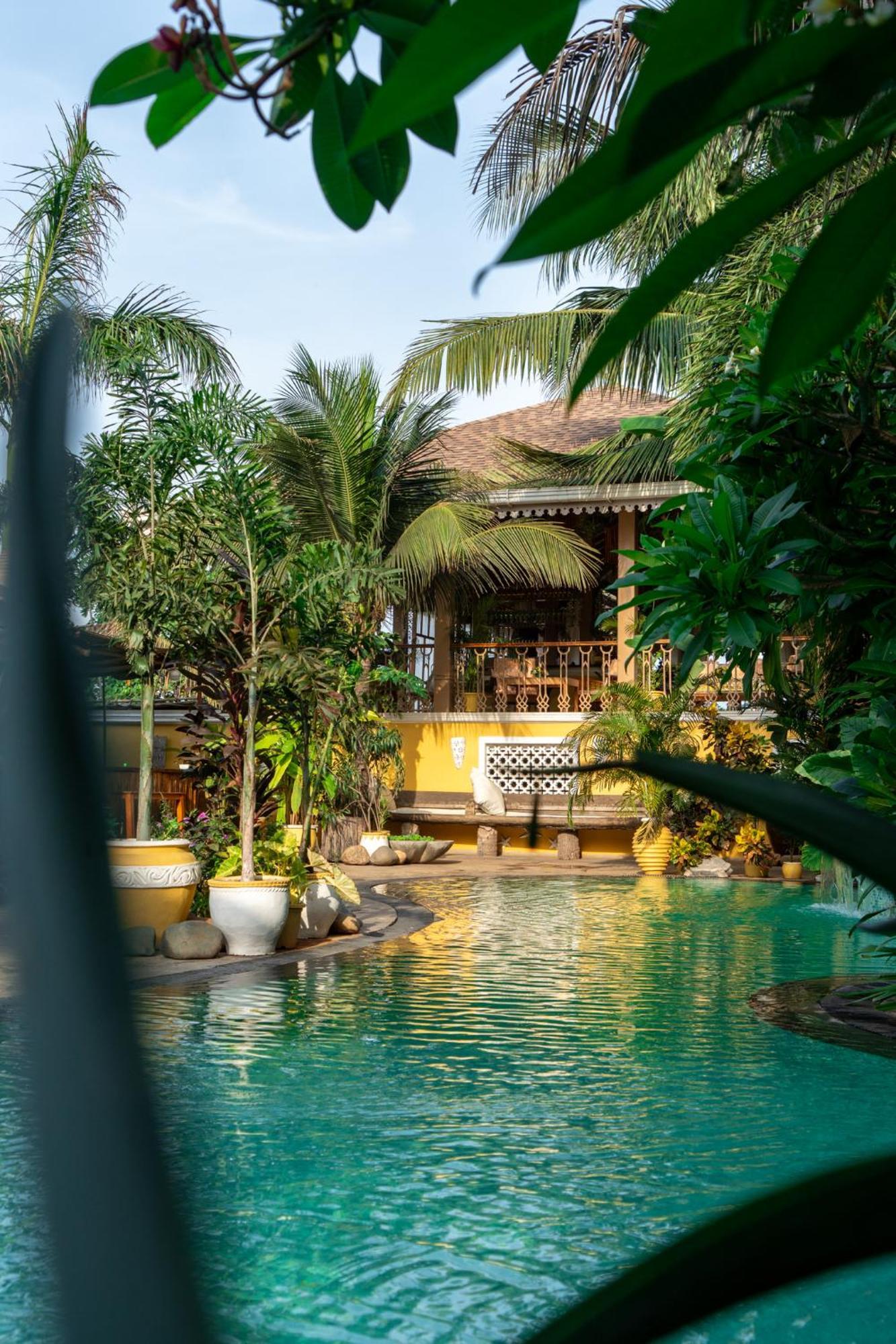 Fiesta Beach Resort Baga Luaran gambar